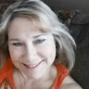 Meet your Posher, Gina